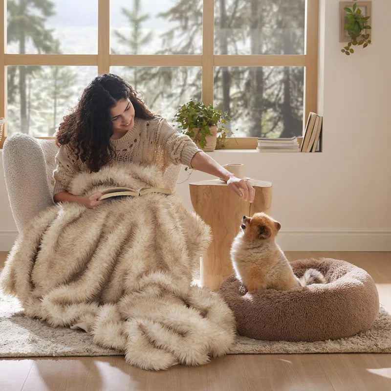 Donut Shaped Cat Nest 50 cm Diameter Large  Plush Washable Kitten Bed Indoor Pet Mat.